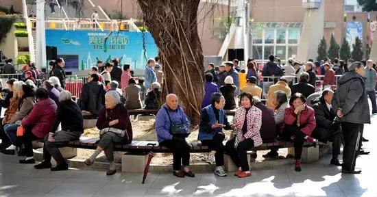 5000人走出26位博士：高學(xué)歷也無法阻止一個村莊的衰落
