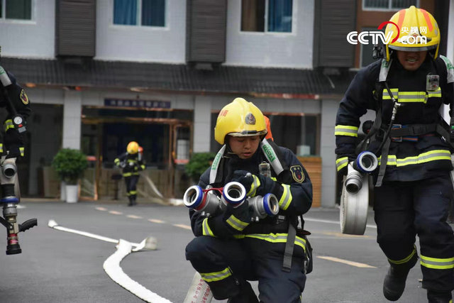 贵州省安顺市黄果树消防救援大队供图