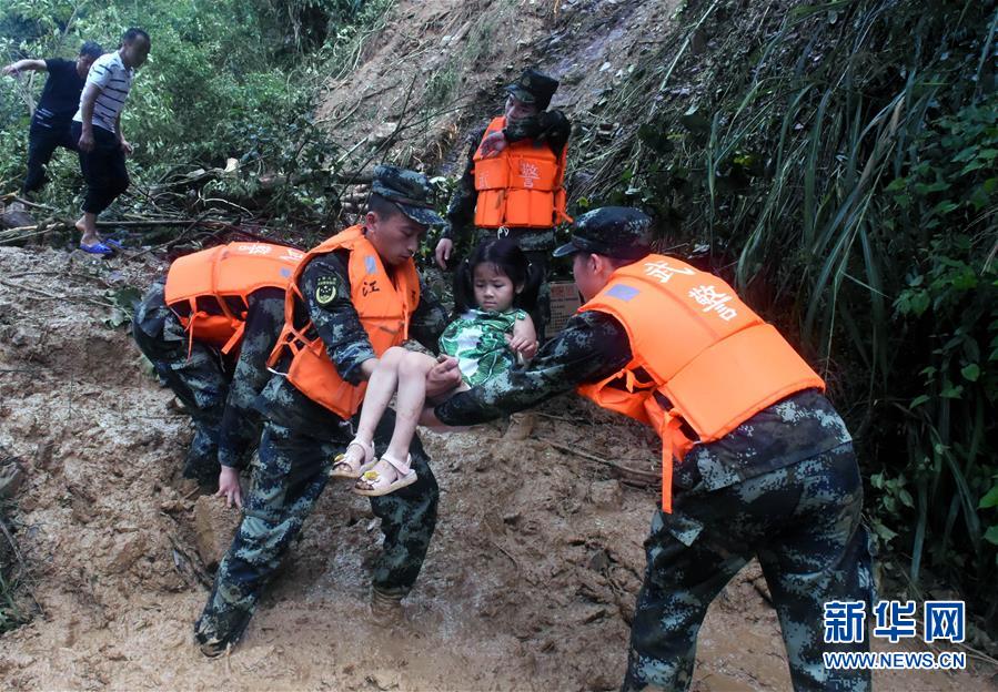 （新华全媒头条·图文互动）（1）我们是一支不可战胜的力量——献给中国人民解放军建军92周年