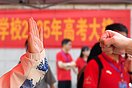 新华视点丨解析2025年高考作文题：折射语文教育哪些新趋势？（图）