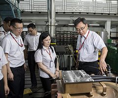 大国总师一席谈丨中国中车冯江华：为中国高铁铸造“奔腾之心”（3图）