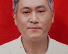 周武帝：丈夫把家改造成康复室 多年悉心照顾偏瘫妻子（图）
