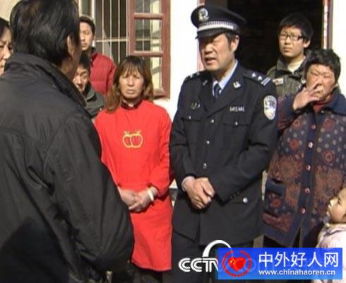 2009感动中国候选人真情片警徐兆华2图